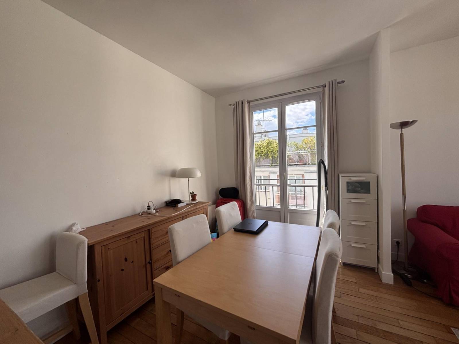 Location Paris 14 appartement T2 séjour