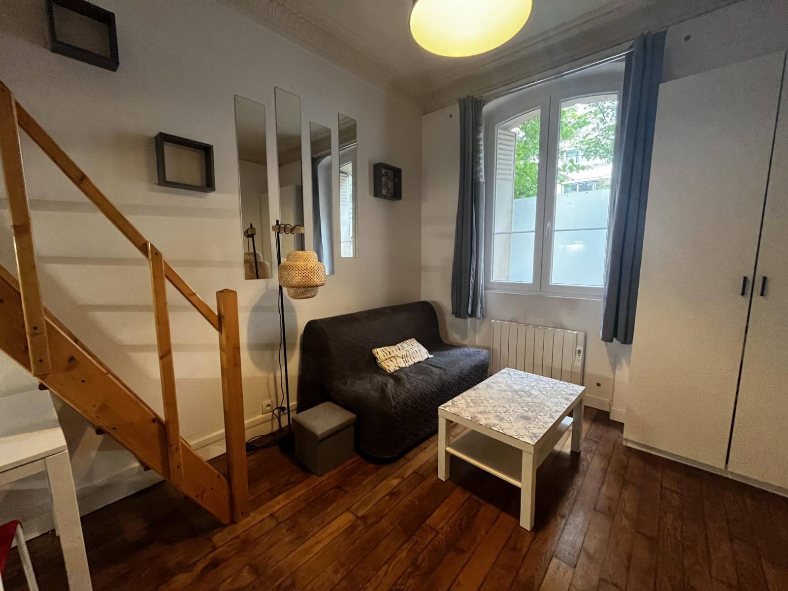 Appartement studio à louer proche des commerces Vouillé à Paris 