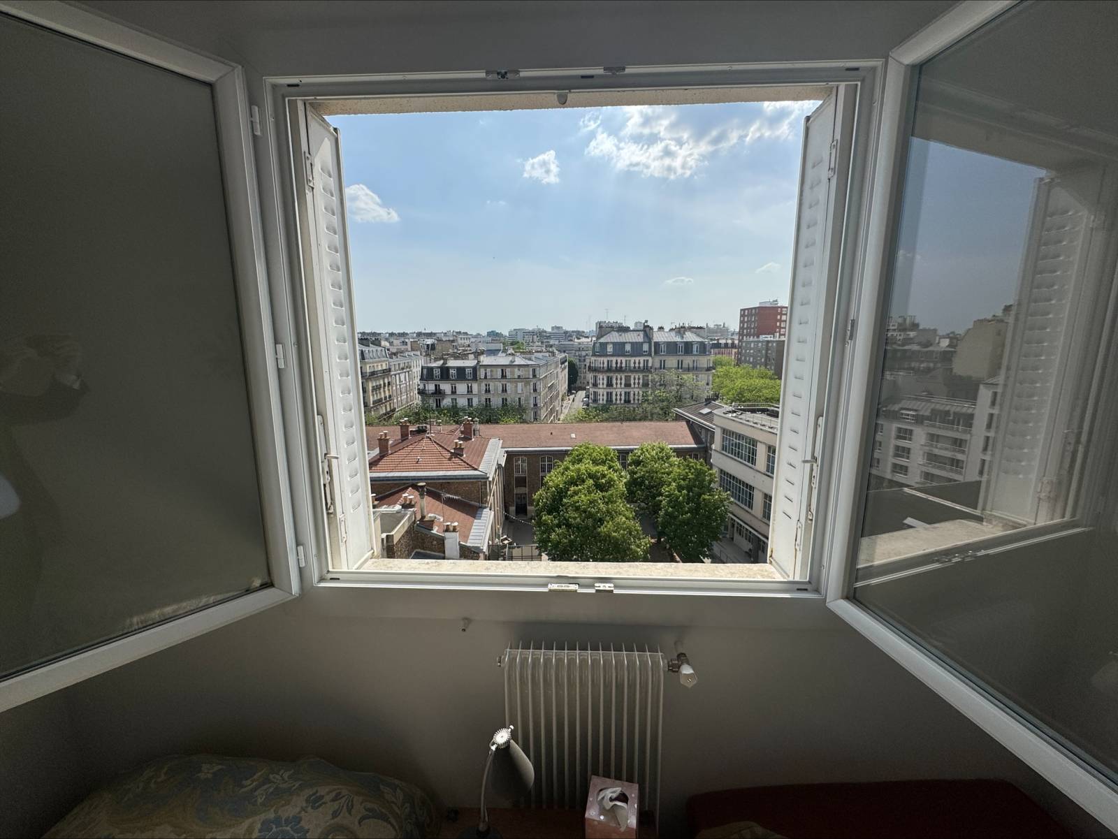 VENDU Appartement 3 pièces - Rue du Moulin Vert - vue Tour Eiffel