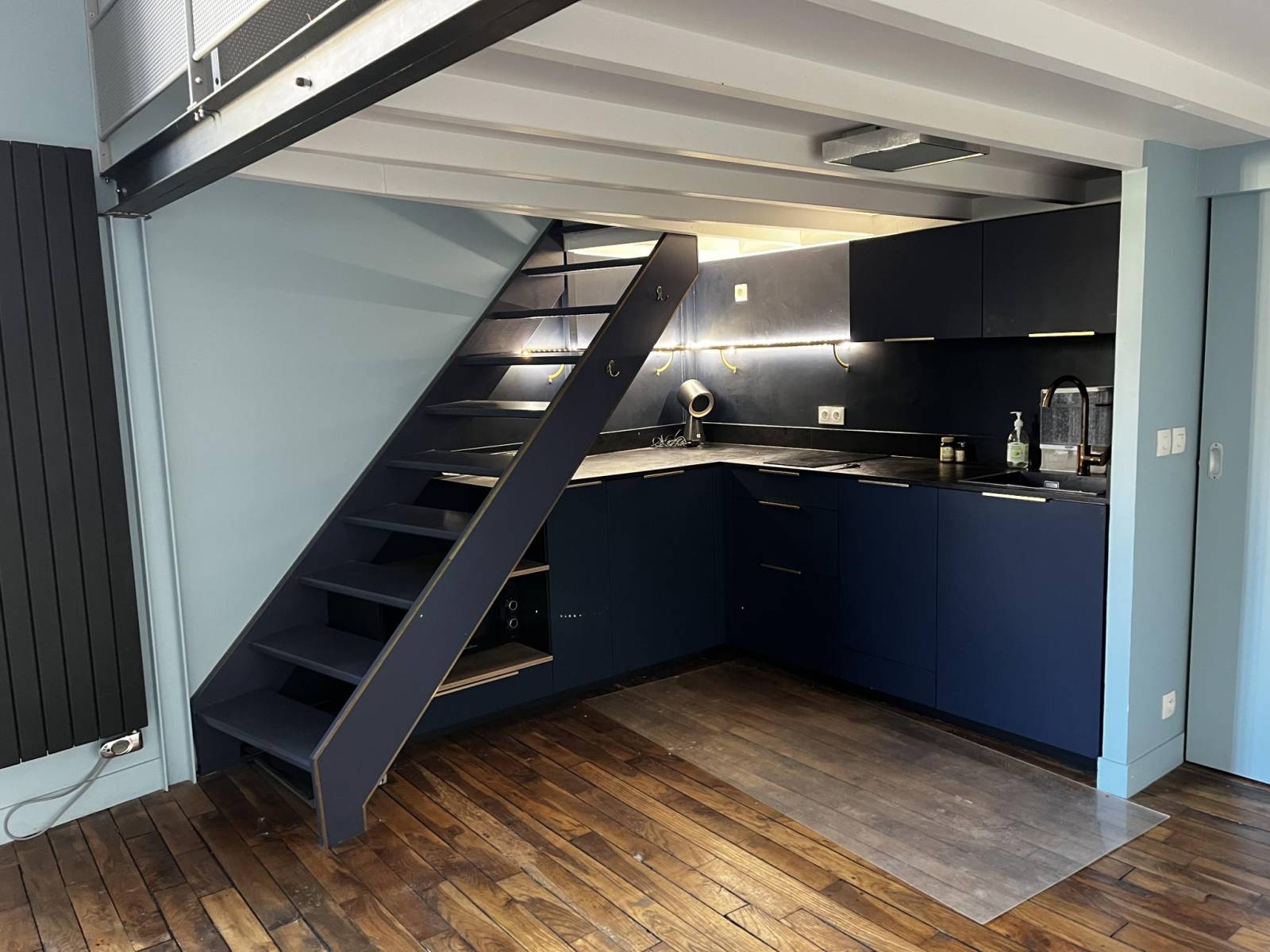 Premier niveau avec cuisine ouverte dans Paris 14ème 