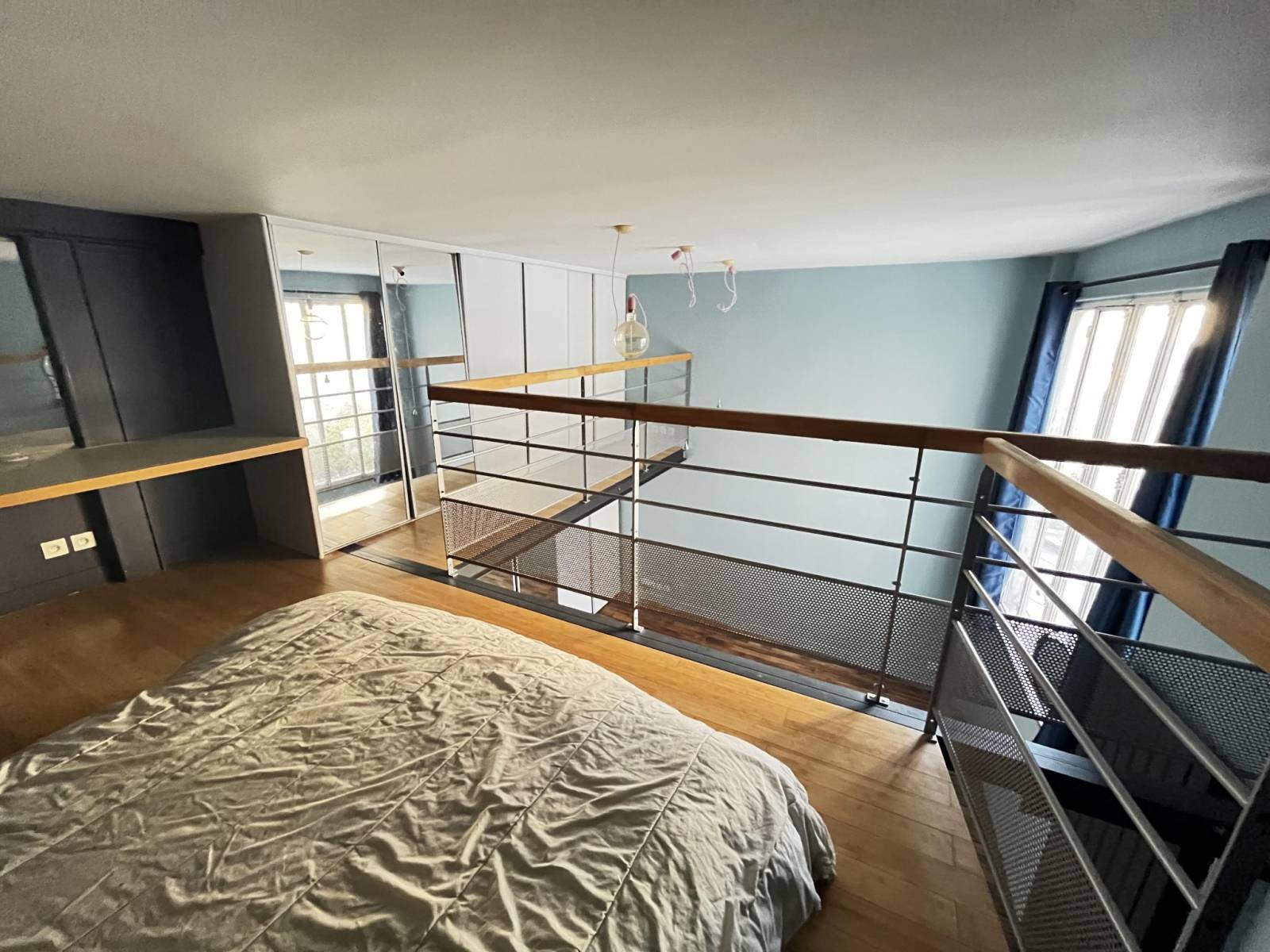 Chambre spacieuse en mezzanine calme et pleine de charme dans Paris 14