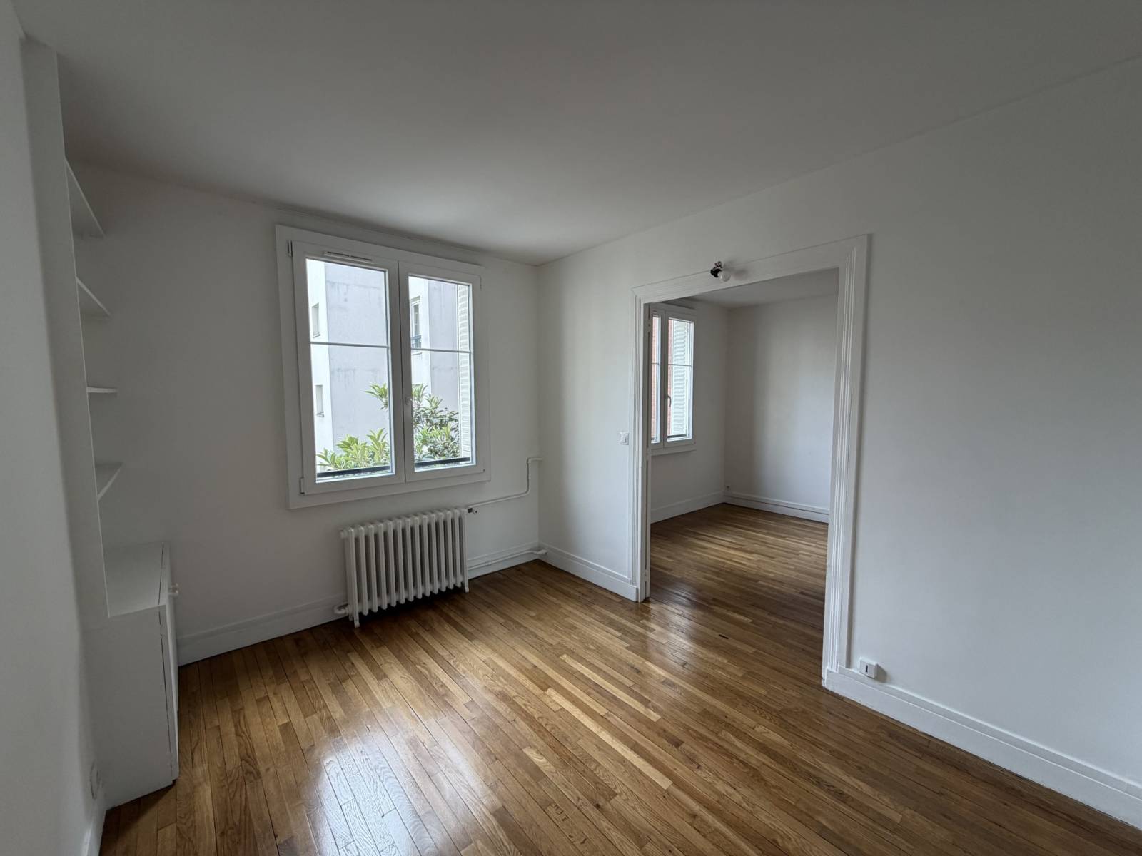 Chambre appartement T2 lumineuse à louer vide Paris 15ème 
