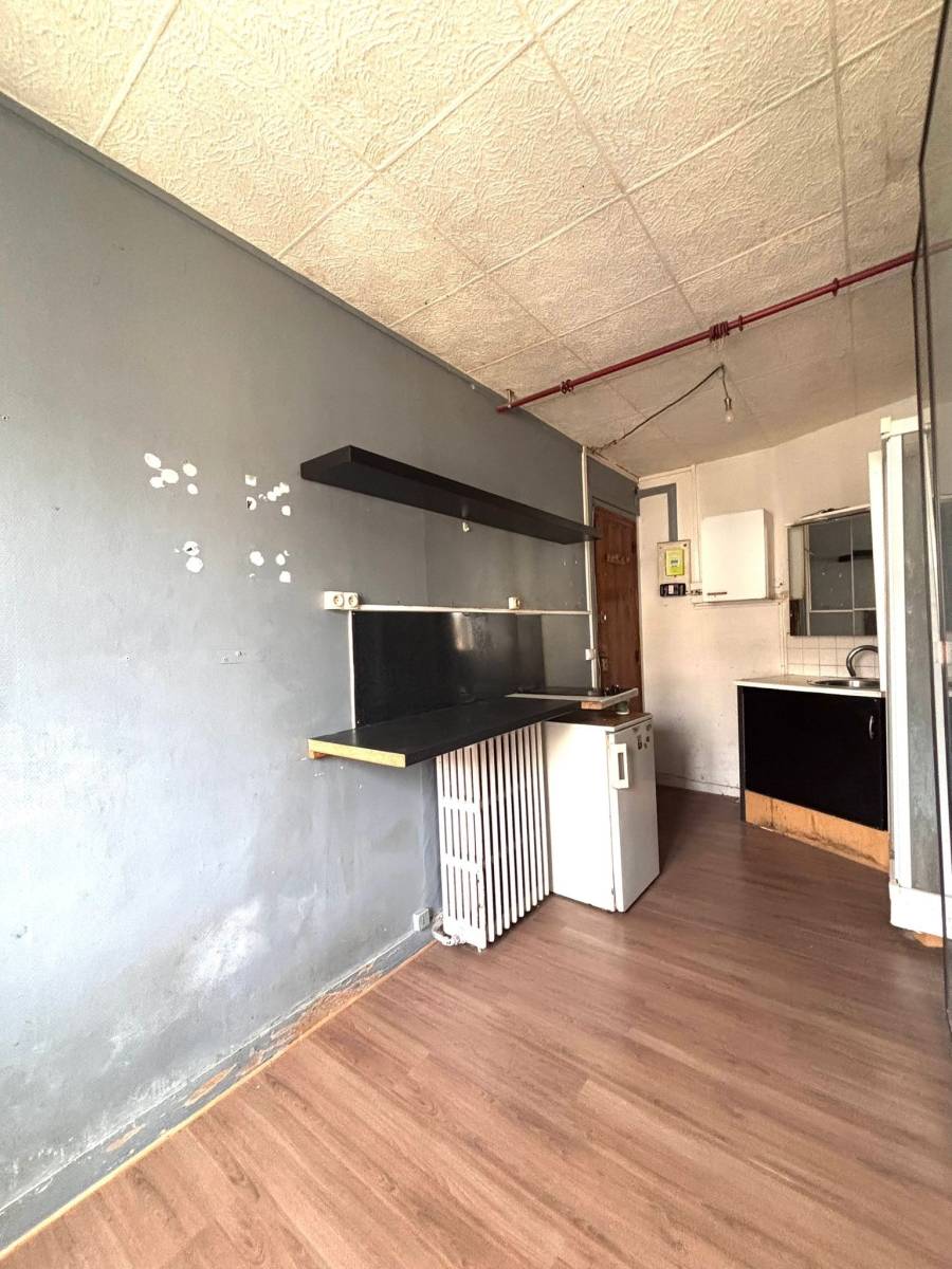 Studio avec coin cuisine dans Paris 14ème proche Alésia 