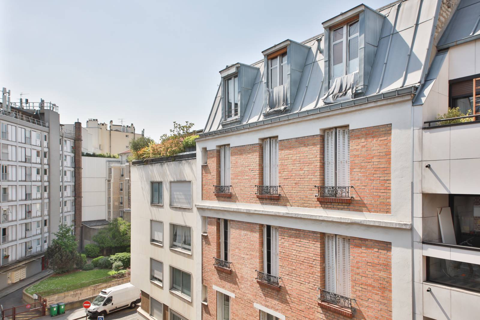 Studio en parfait état quartier La Motte-Picquet Paris 15 Nord - VENDU