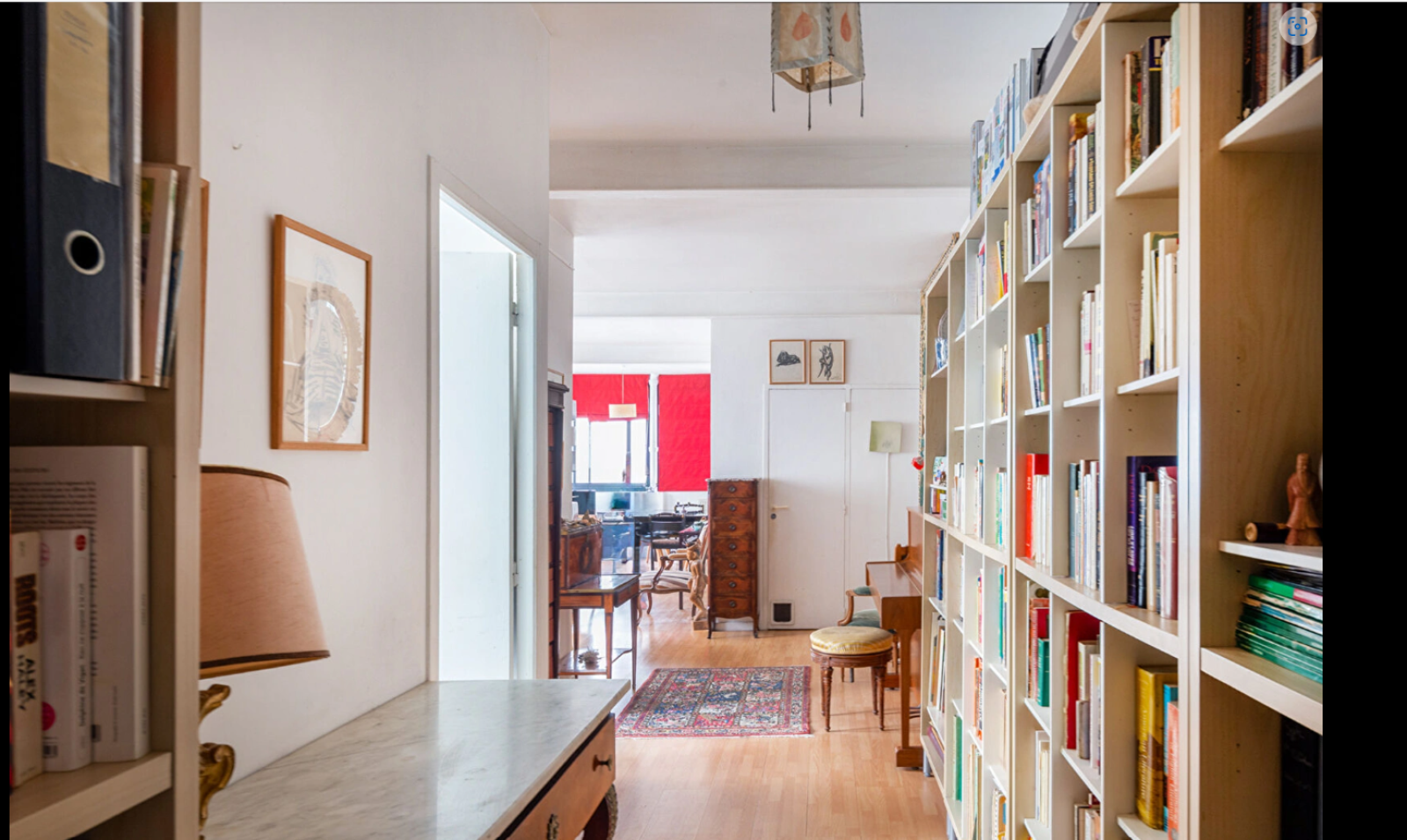 Entrée avec rangement dans un loft 