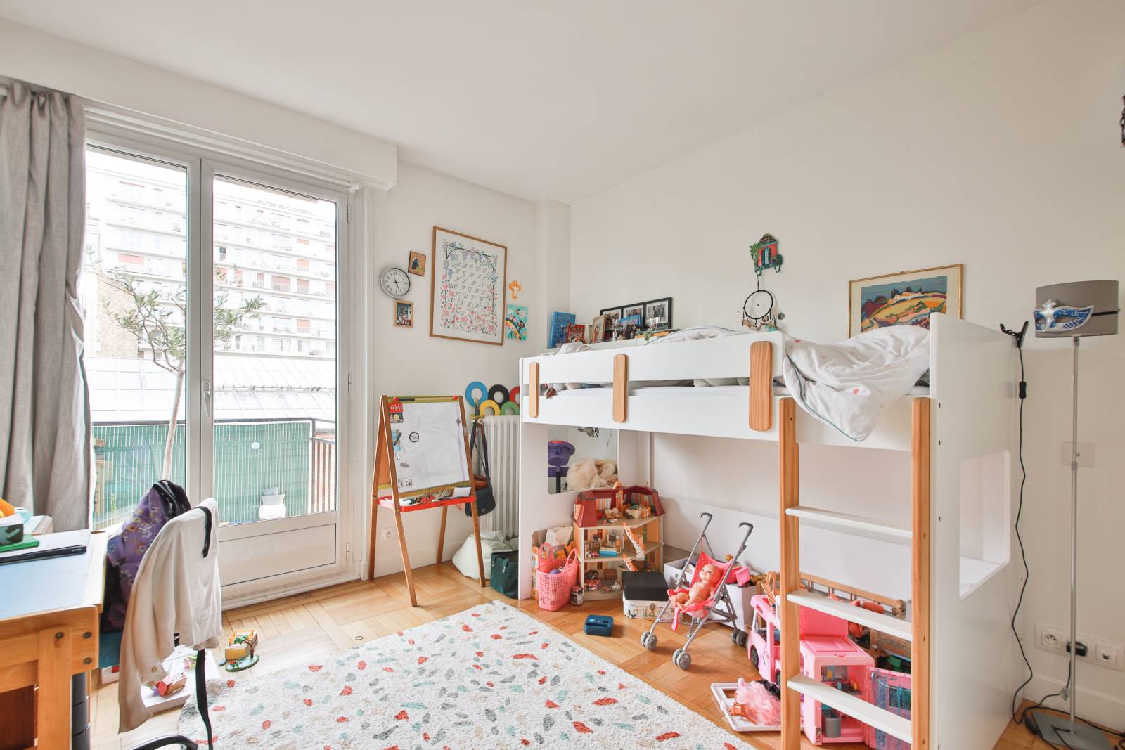 Chambre calme appartement 102m² Paris 15 Boulevard de Grenelle