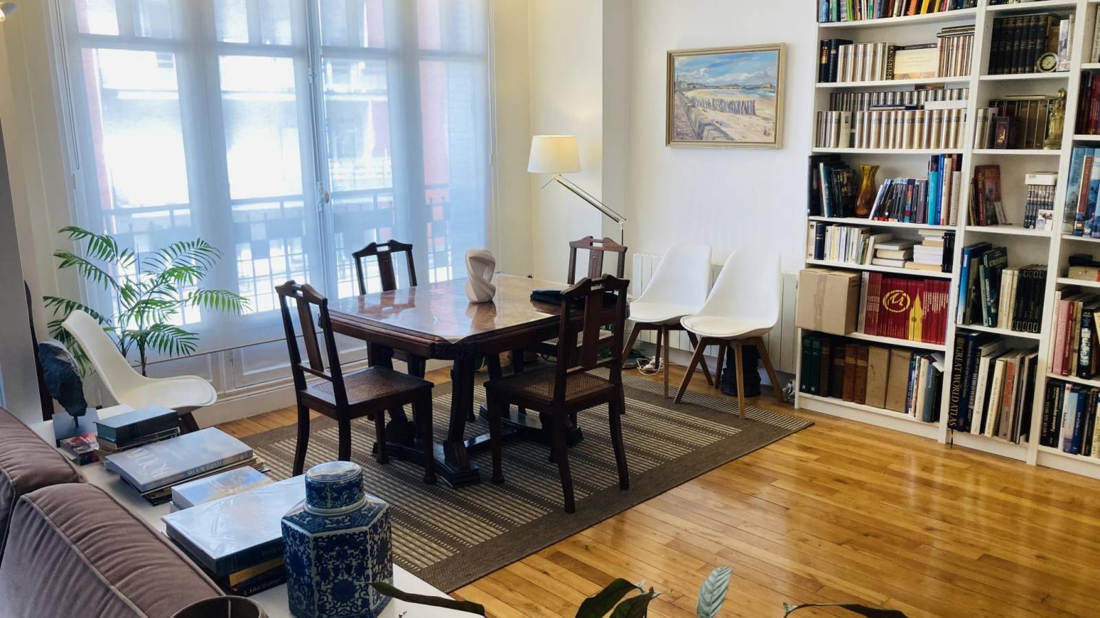 Espace de vie dans un appartement en vente spacieux et ouvert rue Châtillon à Clamart 