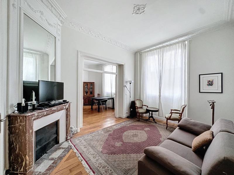 Séjour appartement 4 pièces à vendre Paris 7 