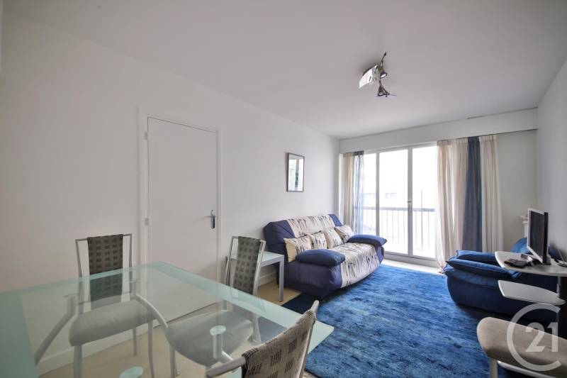 Séjour T2 à vendre paris 15 Suffren