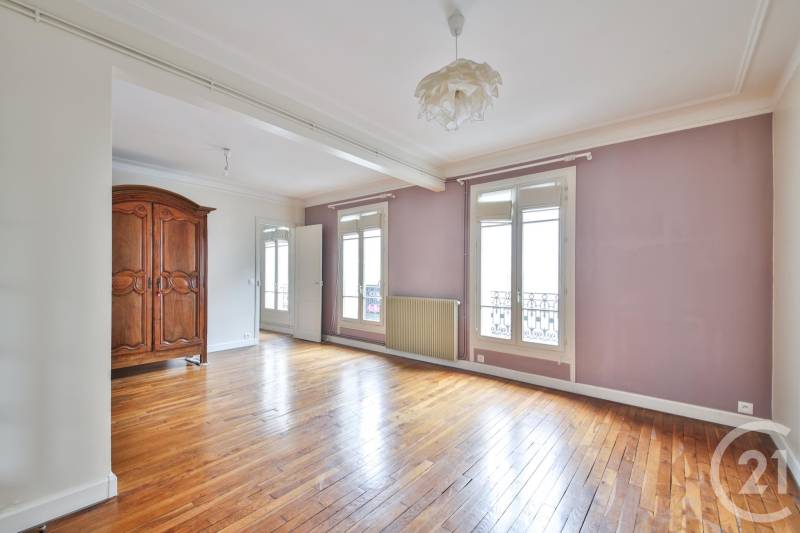 Appartement familial de 83,79 m² à vendre dans le quartier vivant de Convention PARIS 15ème, proche du Parc Brassens et de la coulée verte