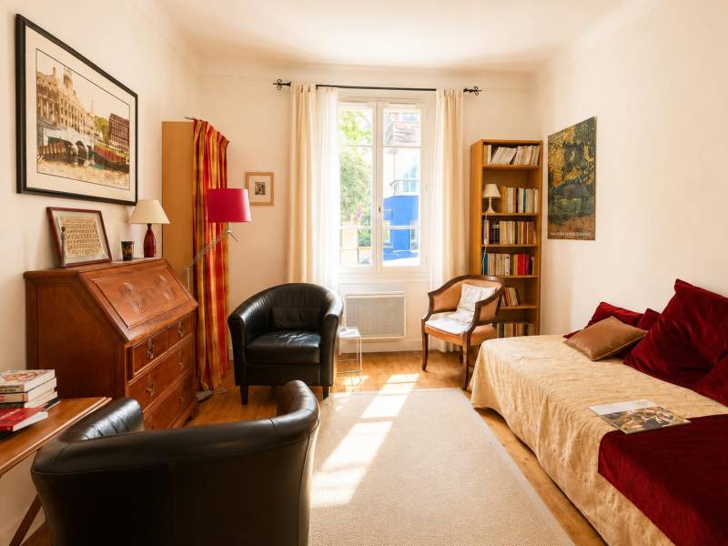 Intérieur appartement T2 achat premier achat ou pied à terre Paris 14