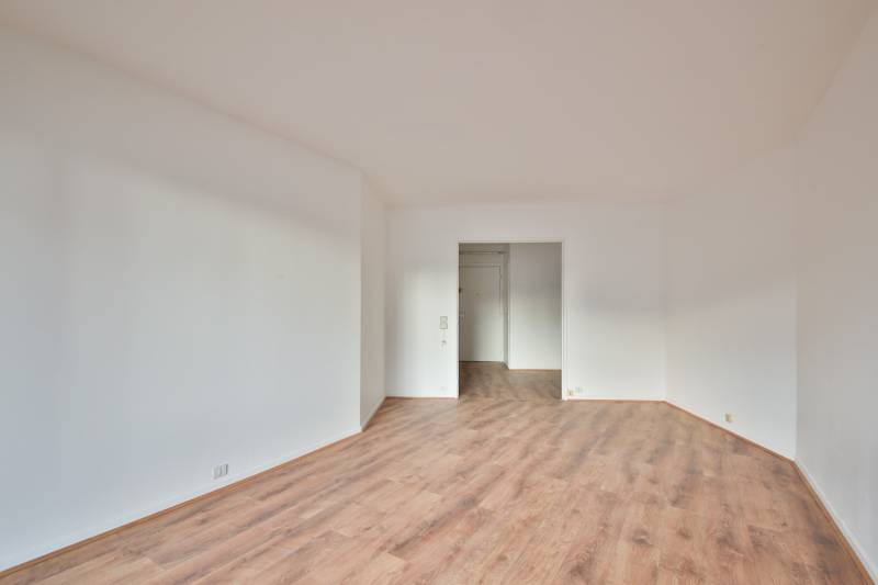 Séjour lumineux d'un appartement 2 pièces à Paris 15ème quartier Convention 