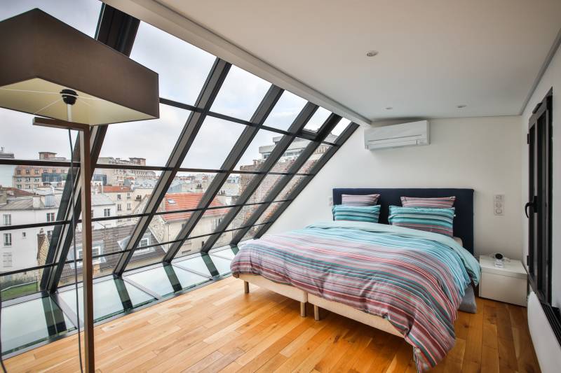 Appartement rénové avec terrasse 5 pièces rue de Lourmel paris 15 - VENDU