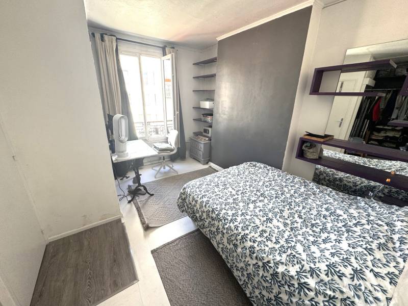 Chambre au calme, donnant sur cour