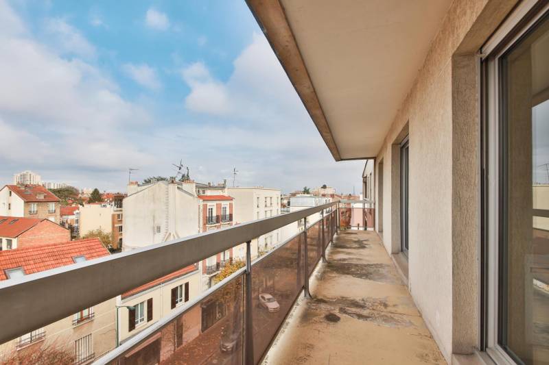 Balcon avec vue dégagée au centre de Clamart 