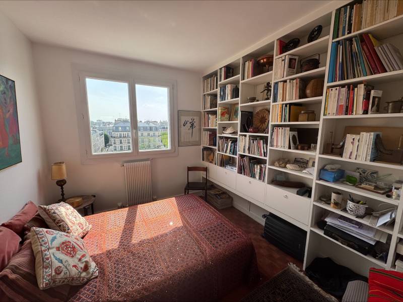 VENDU Appartement 3 pièces - Rue du Moulin Vert - vue Tour Eiffel