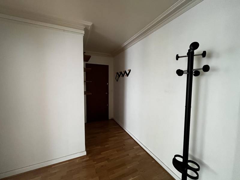 Entrée appartement location dans Paris 15ème