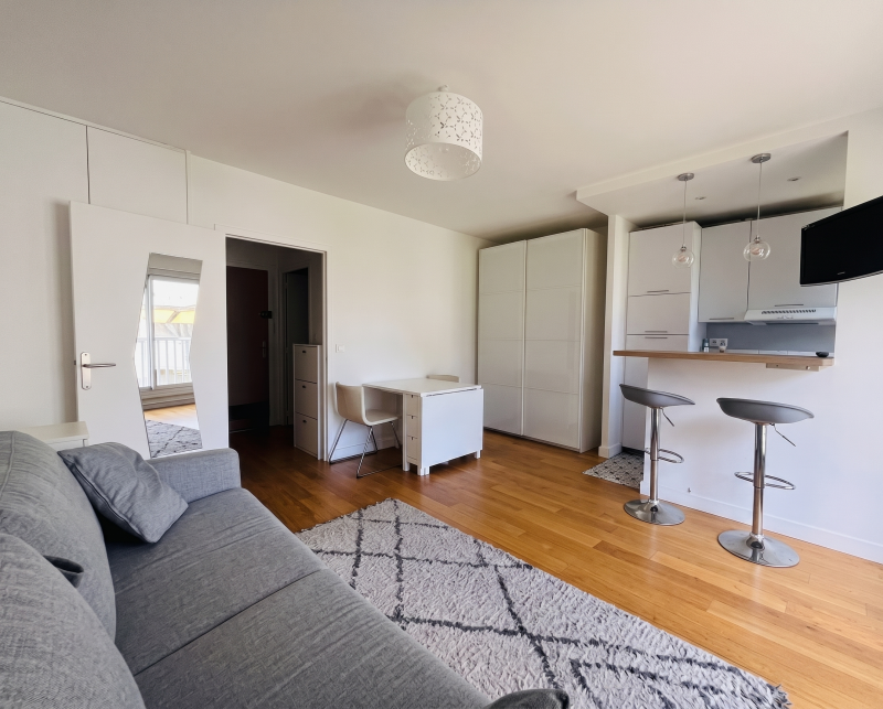 Grand studio à vendre à la Motte-Picquet dans le 15ème arrondissement de Paris