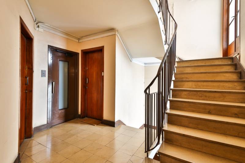 Appartement à vendre PARIS 14ème, 2 pièces calme, fonctionnel et proche des commodités.