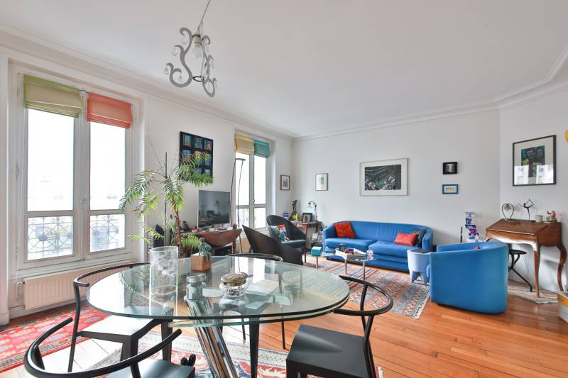 Double séjour spacieux et agréable Paris 15