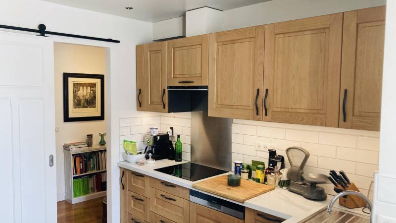 Belle cuisine équipée dans un appartement en vente dans le centre ville de Clamart 92140
